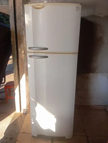 Geladeira duas portas