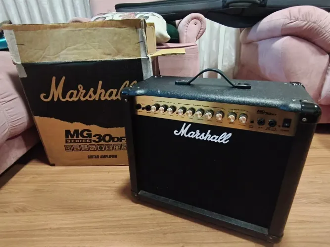 Amplificador guitarra Marshall 