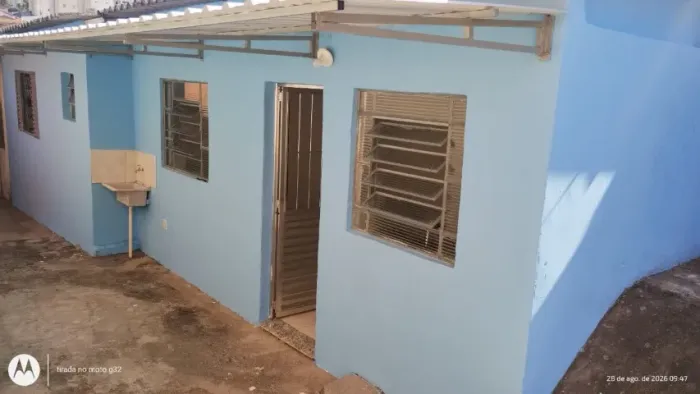 Alugo Casa em Vila no DIC 1