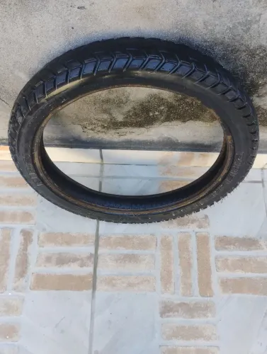 Pneu dianteiro Bros 160. Pirelli