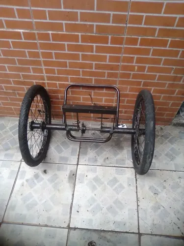 Traseira do triciclo de bicicleta