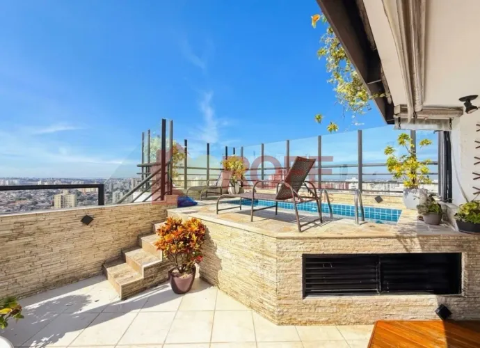 Cobertura c/ Elevadores nos 2 pisos, 220m2, 3 Dorms, 4 vgs, Piscina, Ofurô, Churrasq., na
