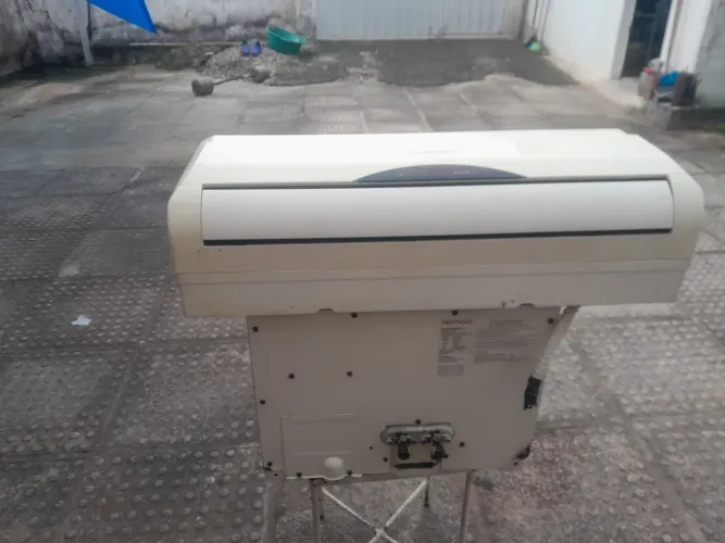 ar Condicionado homeco 9000btus gela muito bem