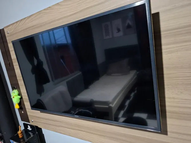 Smart TV Samsung 40" 4K UN40KU6000 (Tela Queimada - Para Retirada de Peças)