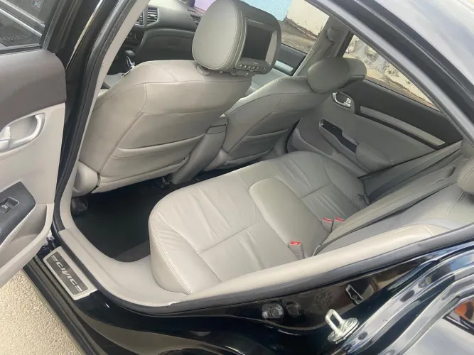 Honda Civic Sedan EXS 1.8/1.8 Flex 16V Aut. 4P 2012