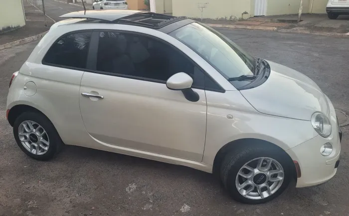Fiat 500 Cult 1.4 Flex 8V EVO Dualogic 2013