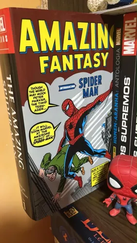 Omnibus Spider Man em inglês