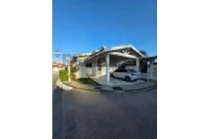 CASA TERREA NO CONDOMINIO POEME