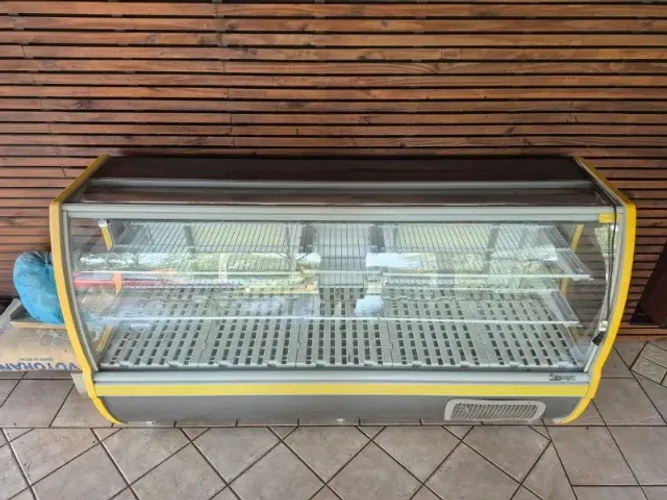 Vitrine refrigerada 2,20m 220v