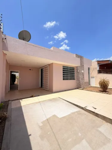 CASA NO CONJ. MANAUENSE | VIEIRALVES