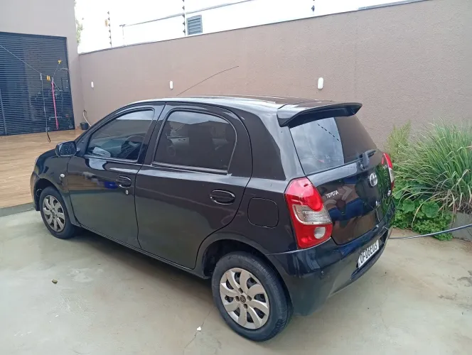 Toyota Etios XS 1.3 Flex 16V 5P Mec. 2013