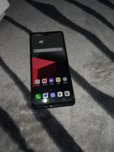 Celular LG k71 impecavel