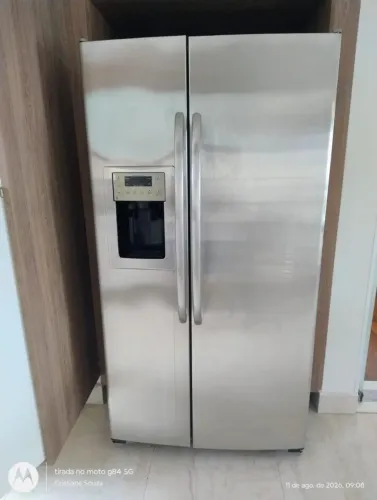 Side by side GE inox (110V) água e gelo na porta