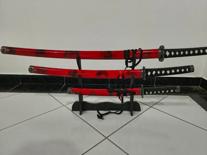 Conjunto Katanas de Decoração