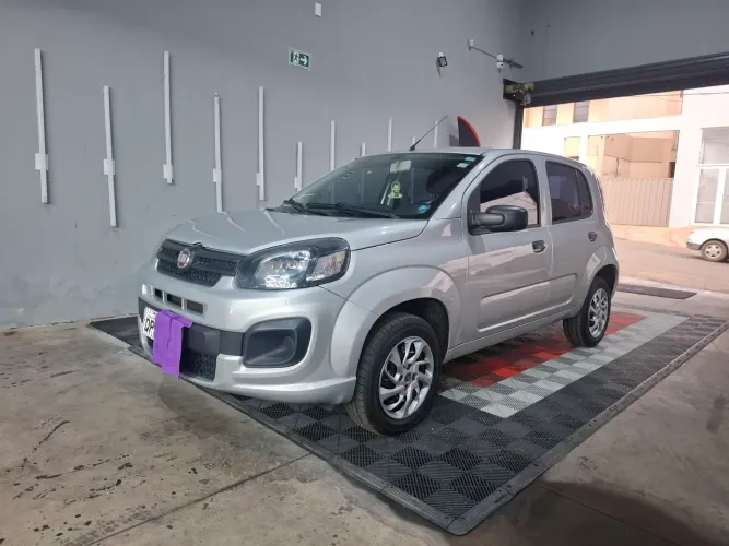 Fiat Uno Attractive 1.0 EVO Fire Flex 8V 5P 2019