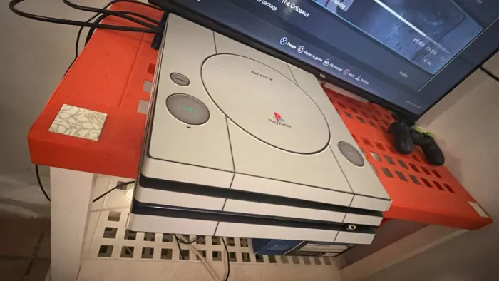 Ps4 pro personalizado de ps1 1tb com dois controles