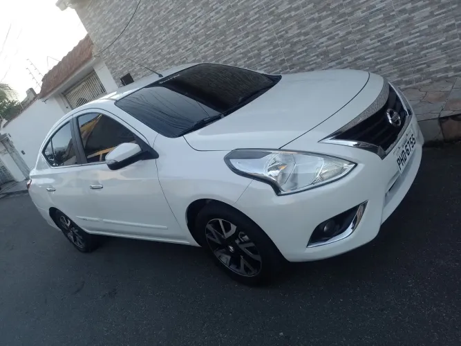 Nissan Versa Unique 1.6 16V Flexstart 4P Aut. 2017