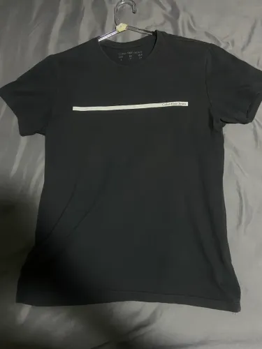 camiseta da calvin klain original