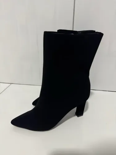 Vendo bota da Constance 