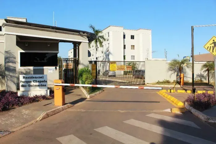 APARTAMENTO MOBILIADO, REFORMADO, 1 LANCE ESCADA, RES. PARQ CHAP DOS GUIMARÃES, PONTE FEB