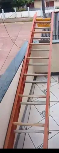 Vendo escada de 3m de fibra