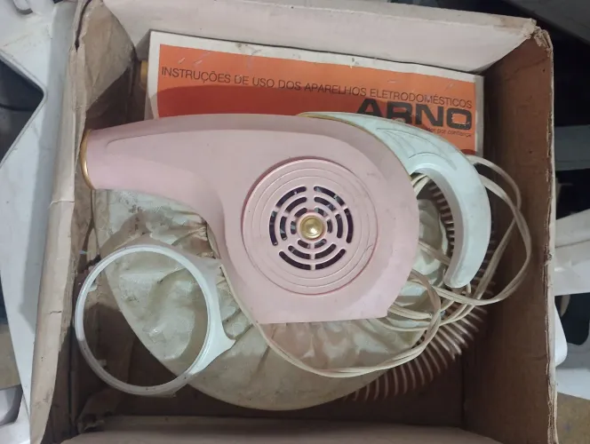 Secador de cabelo e facas elétrica