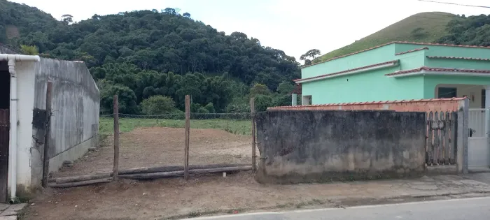 Vendo ou troco terreno por carro