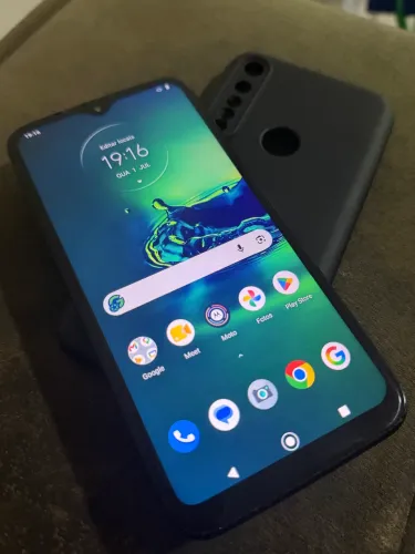 Motorola G8 plus