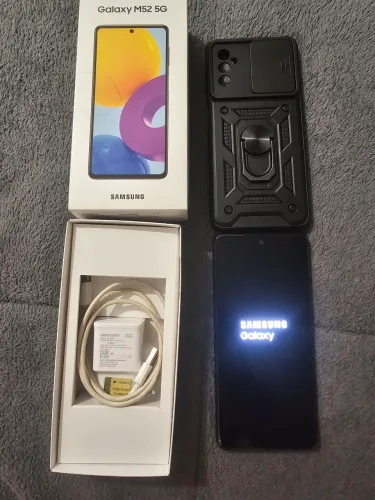 CELULAR M52 5G