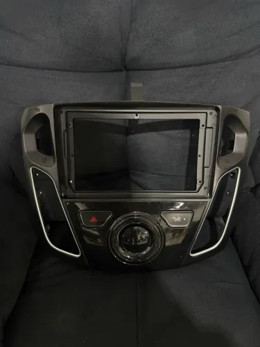 Moldura Painel Central Multimídia Ford Focus