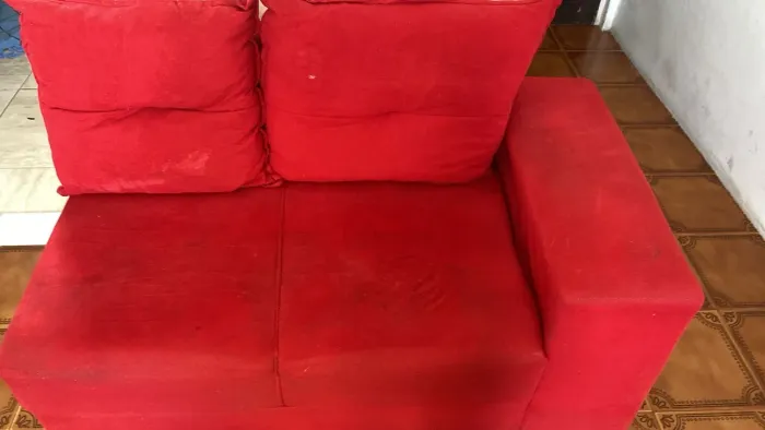 Sofá 3 e 2 lugares vermelho - Confortável e espaçoso