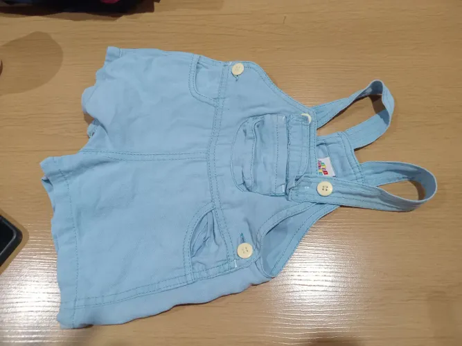 Jardineira Azul bebê R$07 