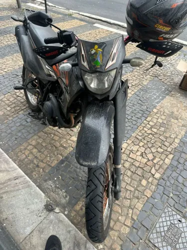 Vendo moto Yamaha XTZ XE 125 com nada para fazer. Apenas venda.