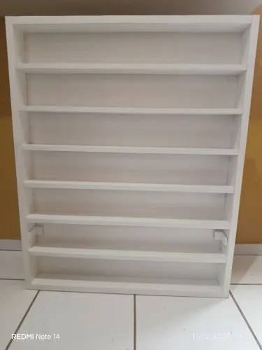Expositor de esmaltes