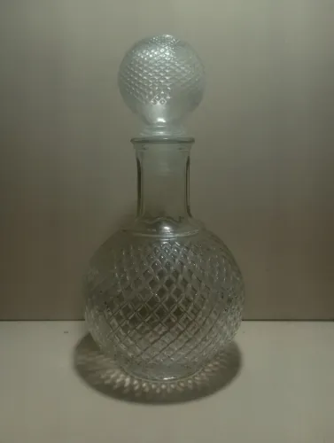 Decanter Vintage Vidro Padrão Diamante com Rolha Esférica - Nunca Usado