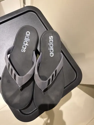 Sandália adidas