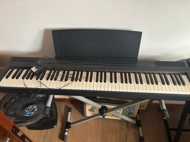 Piano Yamaha P-105