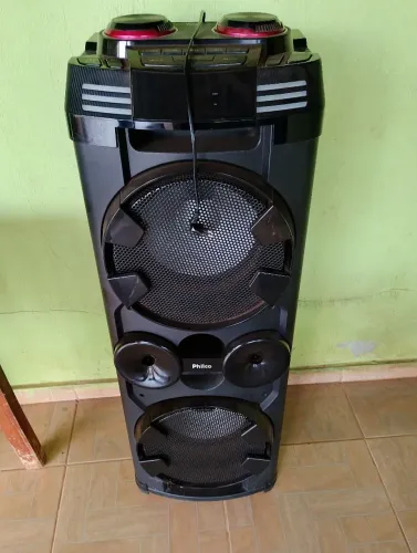Som Philco 2000w