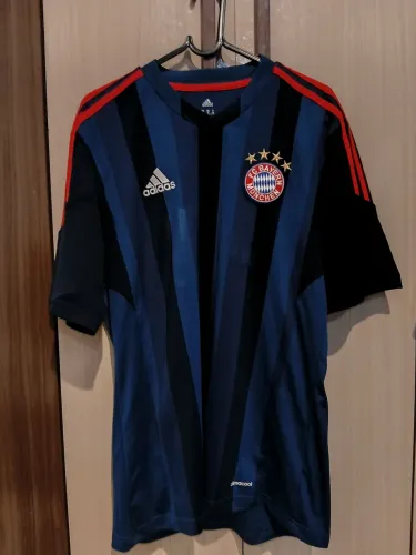 Camisa Bayern de Munique 13/14 third