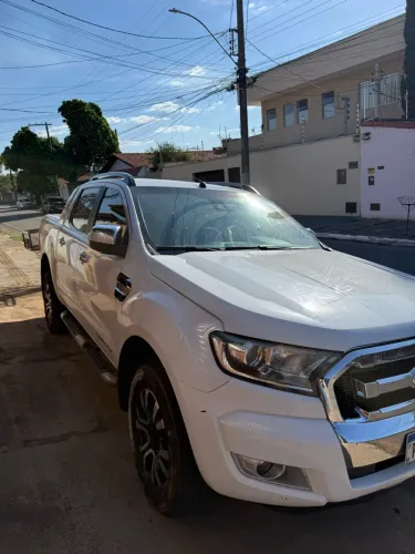 Ford Ranger Limited 3.2 20V 4X4 CD Aut. Dies. 2017