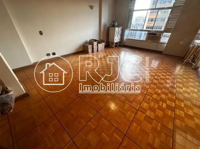 Apartamento : Padrão / Residencial / Tijuca