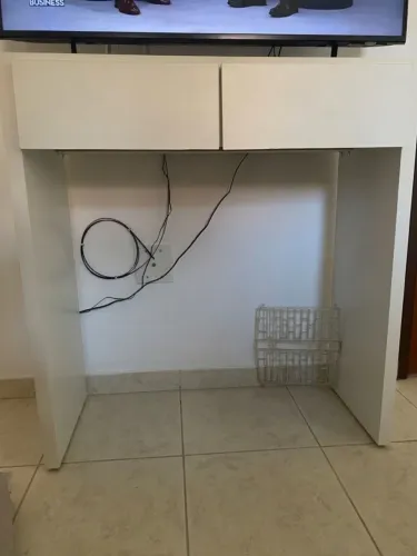 Bancada com gavetas