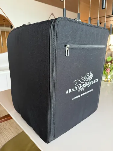 Case para 12 vinhos Abadia Retuerta