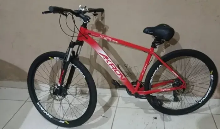 Bicicleta vermelha Aro 29