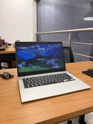 Notebook Samsung Book Go - Excelente Estado | Leve, Rápido e Ideal para Estudos e Trabalho