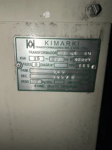Transformador Trifásico 25kVA Kimarki 240V/220V Industrial