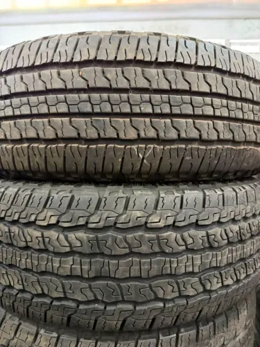 Pneus 265/65/18 marca Goodyear semi novo