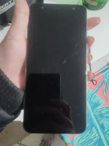Celular j4 