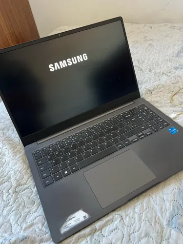 Notebook Samsung Book2