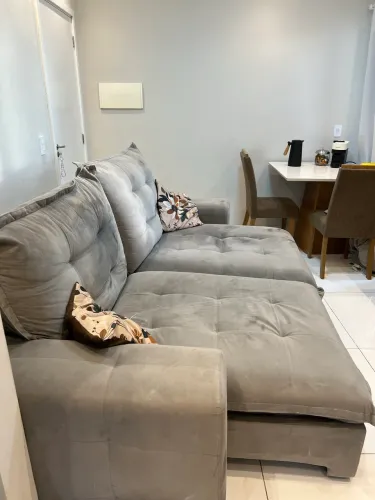 Sofá retrátil cinza 